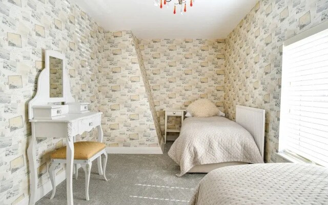 Dovecote Farm House