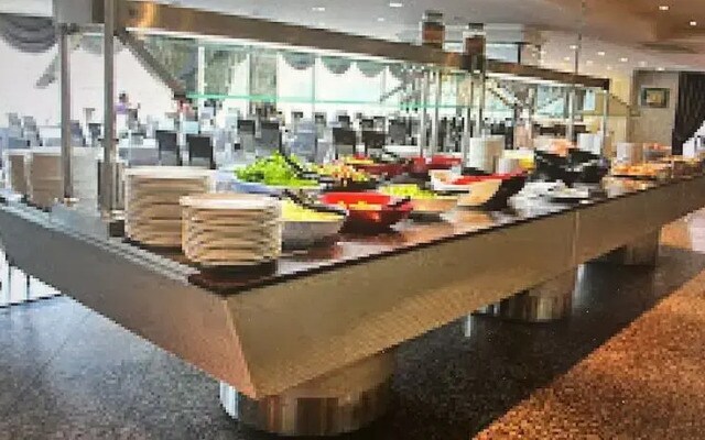 Acy Hotel