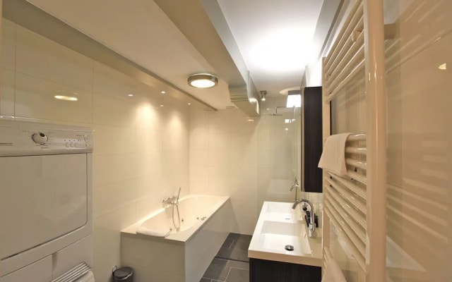 Cityden Canal Serviced Apartments
