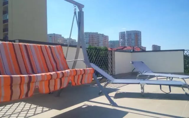 Hostel California