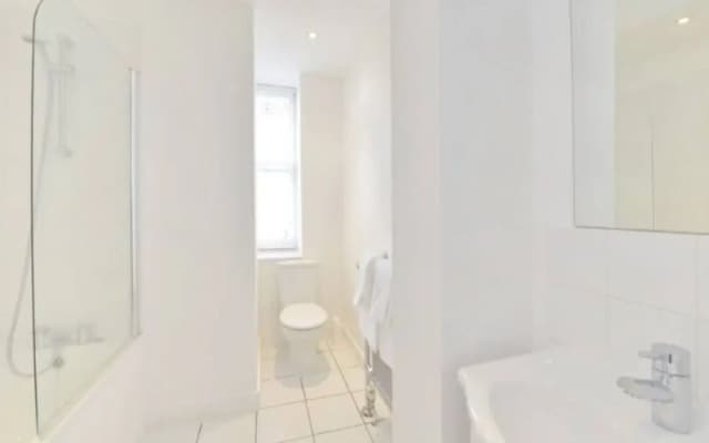 Bright and Central Studio Apartment