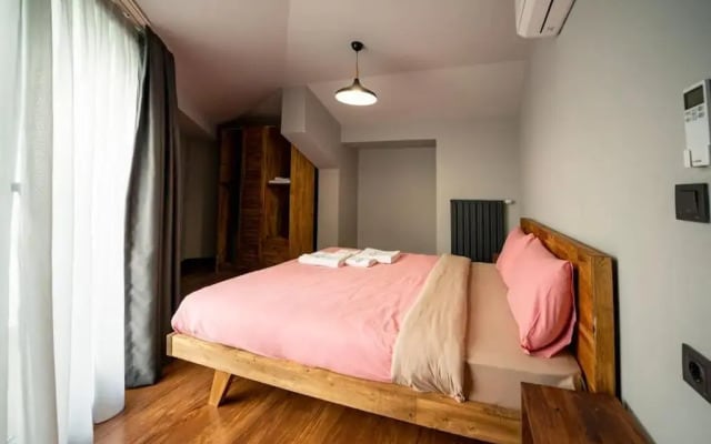 Superior, classy residence,7/24 Security,2 bedroom ( Benesta 205 )
