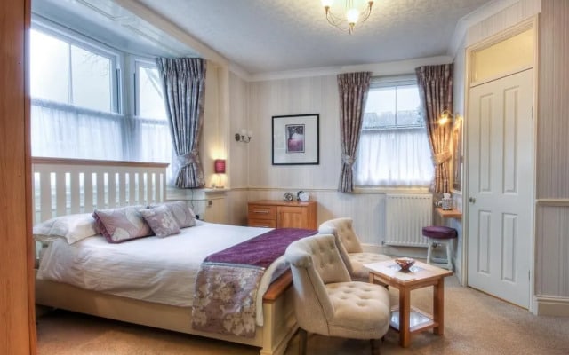 Brooklands Lodge