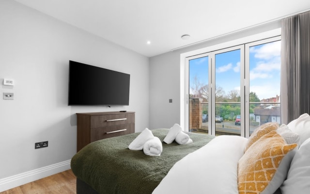 The Isleworth 2BR 2BA with Gated Parking & Balcony