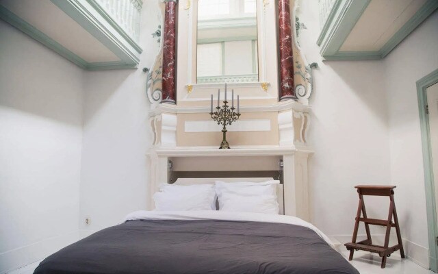Private Mansions