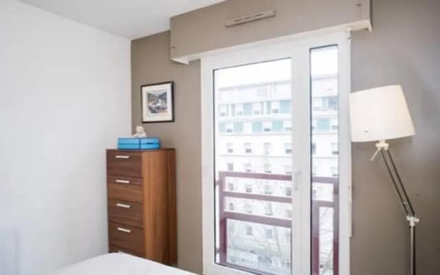 Smart & Fresh 2-Room Apartment