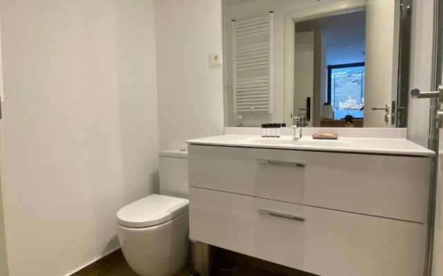 w Amazing 2BR With Terrace in Chueca