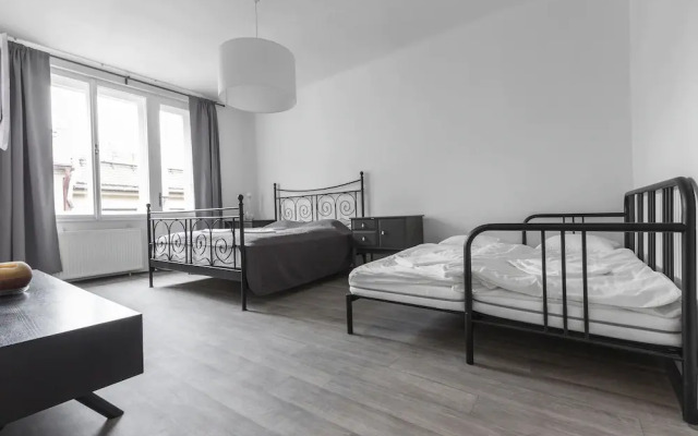 Premier Apartment Old Town Hradebni