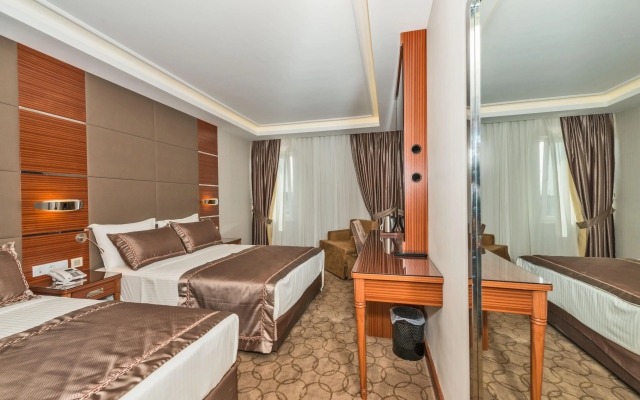 Glorious Hotel