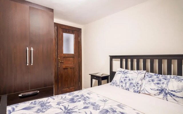 Convenient Flat w Garden 10 min to Galataport
