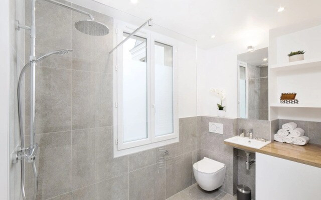 LUX 4BDR Opera Lafayette 3 by Livinparis