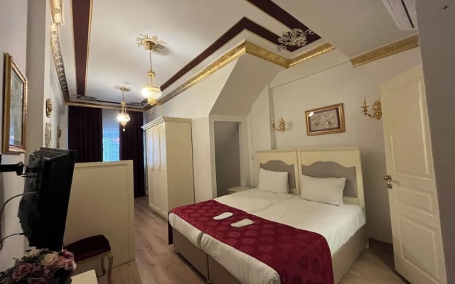 Saffron Hotel Old City