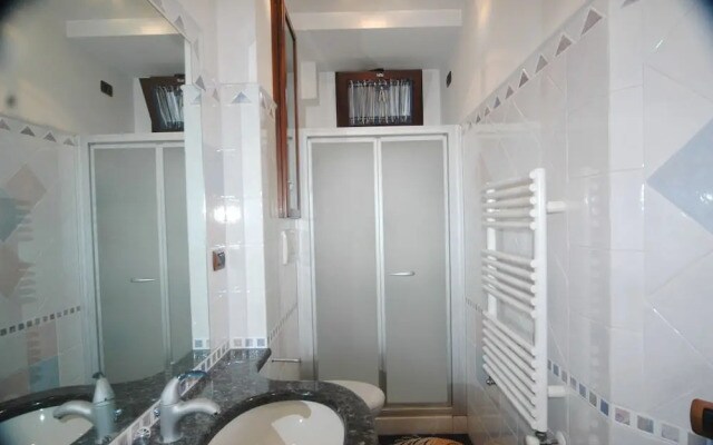 Roma Chic House - Romantic House With Jacuzzi, for Couples