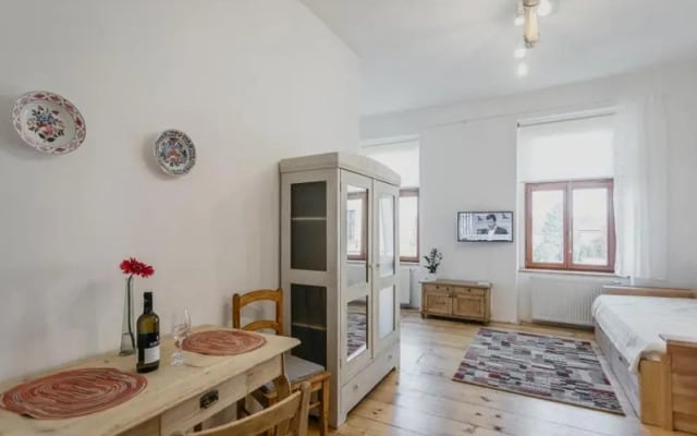 Apartmán 3, Suvorovova 158