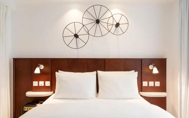 Ruby Lucy Hotel London by IHG