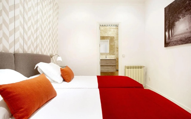 Wonderful 2 bedroom apartment perfect location . Chamberí