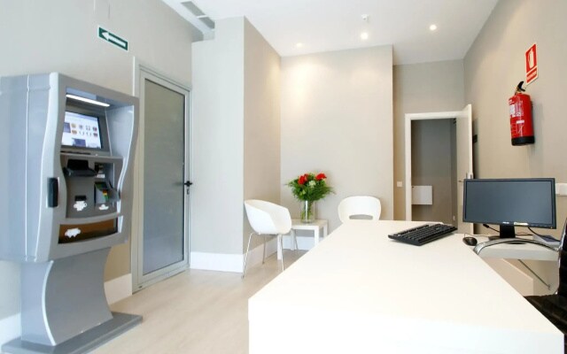 Hostal Express by gaiarooms