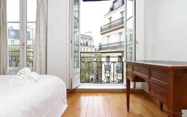 Studio Apartment in Saint-germain-des-prés & Saint-michel