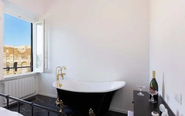 Rental in Rome View of the Colosseum Apartment