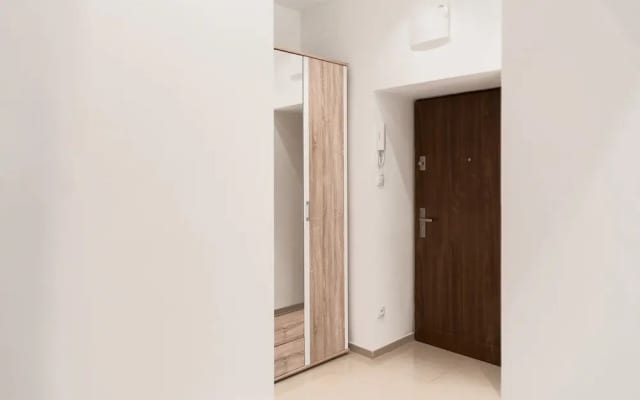 Apartment for 10 Guests Top Center of Prague