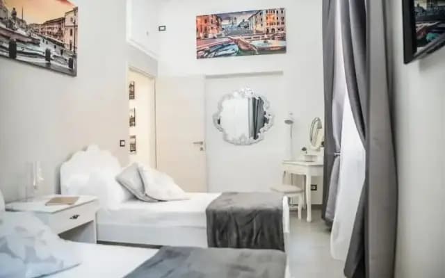 Central Luxury Apartment