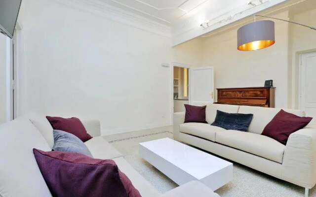 Modern Apartment Quirina 300 mt from Vatican
