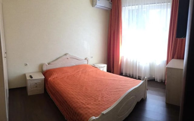 V Gostyakh U Minasa Guest House
