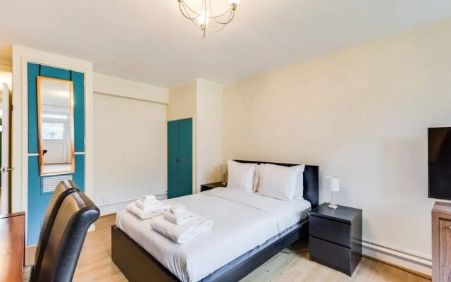 Bright Studio Near Borough and The Shard