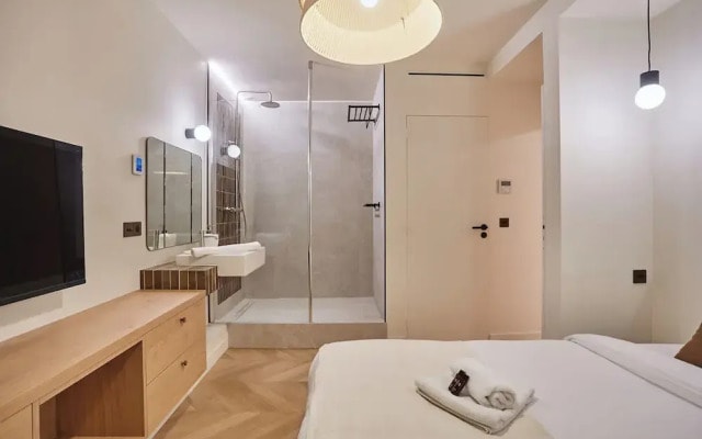 Amazing AC Apartment Center of Paris Le Marais