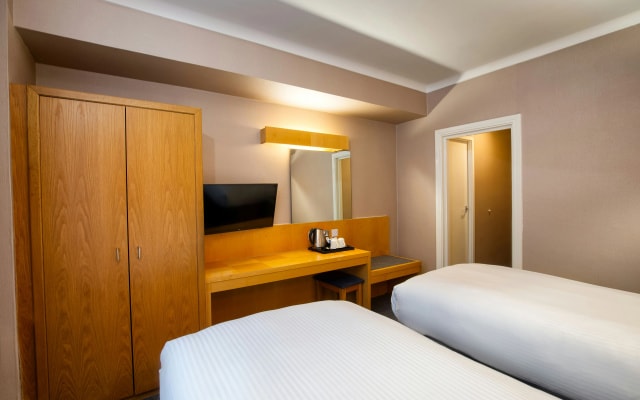 Tavistock Hotel