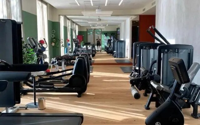 Spinoza Suites