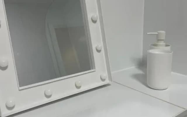 #0310 - Lovely 1 Bedroom apartment - Free parking