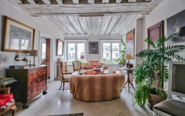 Saint Paul Apartment