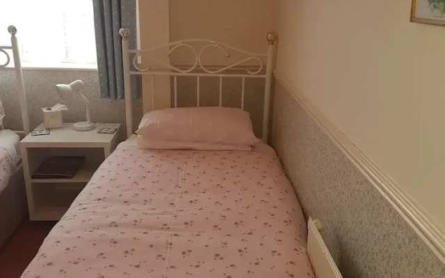 Cameron Court