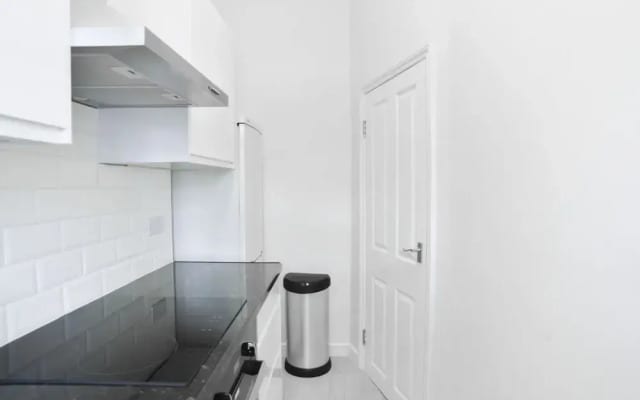 Studio Apartment In Euston