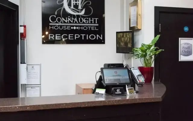 Отель Fox Connaught London ExCeL