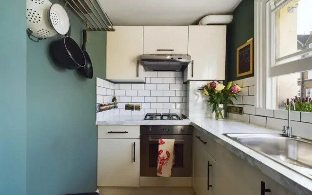 The Dalston Hideout Captivating 2bdr Flat