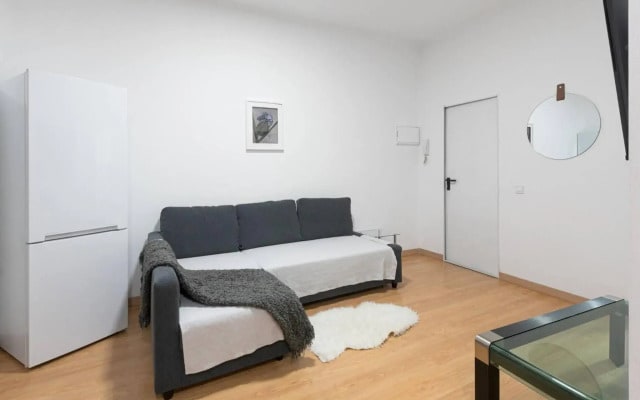 Apartamentos Day Madrid MADERA Centro Gran Via Sol Malasaña