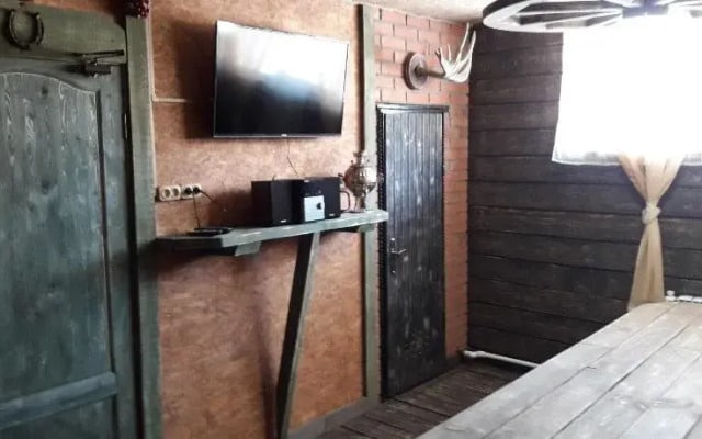 Adam Mini-Hotel