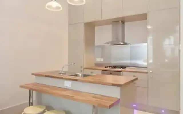 Modern 2 Bedroom Kensington Home