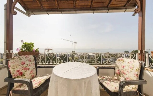 Hotel Deniz Konak