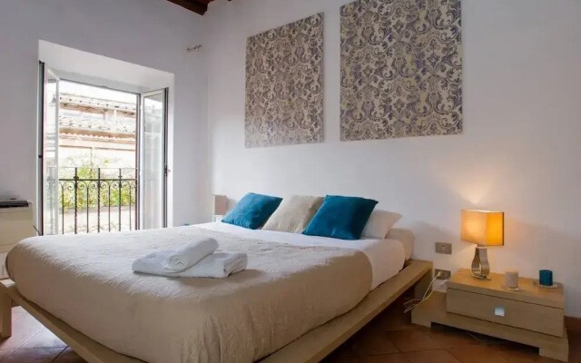 Pantheon Charming 2-bed Apartment in Heart of Rome