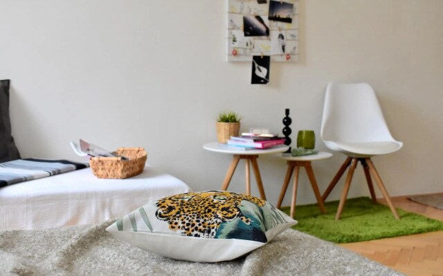AIRSTAY PRAGUE Wellness apartments Florenc