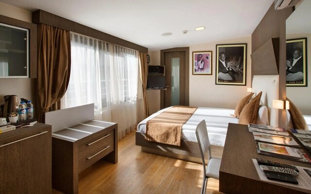 Jazz Hotel