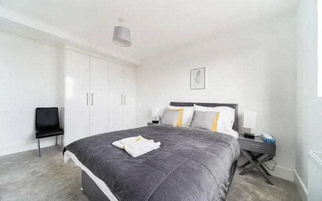 Livestay- Perfect For Contractors Luxury Apartment