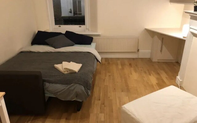 3 Bedroom Apartments Wells Street