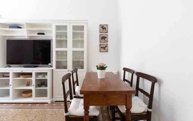 Apartment With one Bedroom in Roma, With Wifi