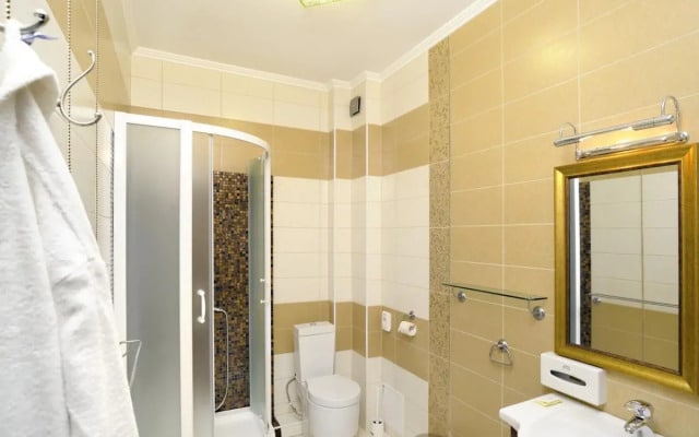 Kavkaz Hotel