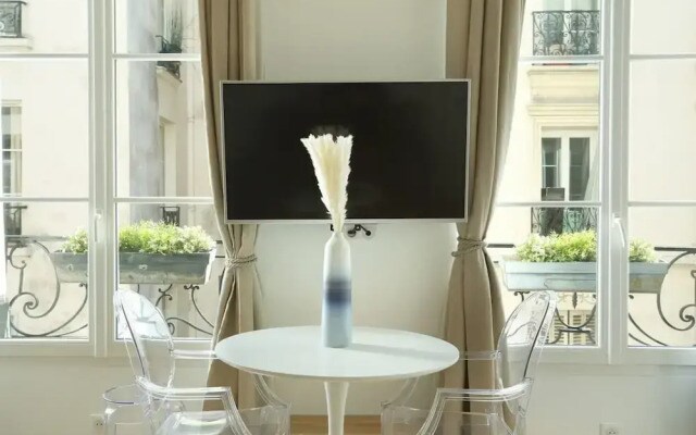 Superb Apartment Le Marais Center of Paris