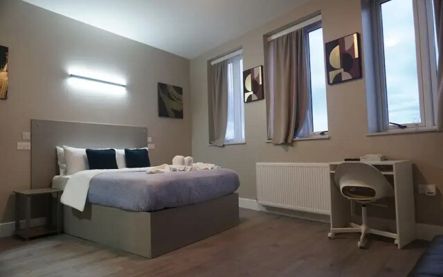Paragraph Palmers Green - Tottenham Stadium